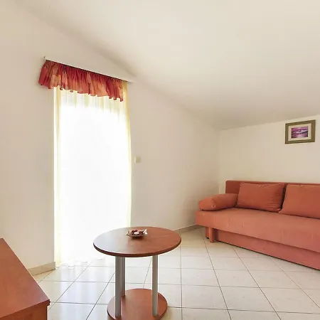 Apartman Rok-2 *
